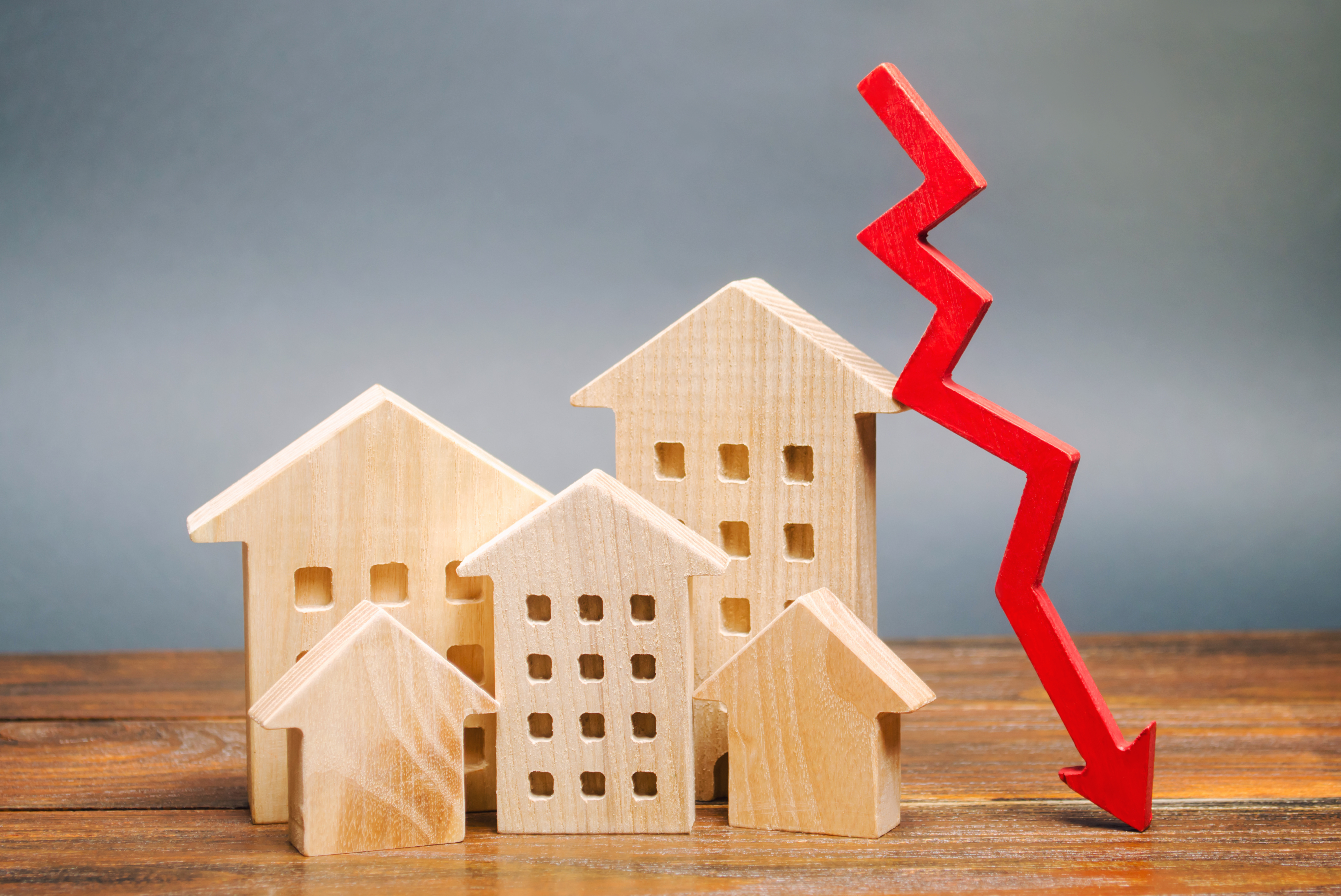 Цены на жилье снижаются. Рынок жилья. Недвижимость. Ипотечное кредитование. Спрос на жилье.