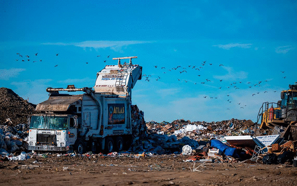 Electric trash pickup in California Not for years as waste companies sidestep rules Electric trash pickup in California Not for years as waste companies sidestep rules