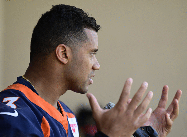 Keeler: Russell Wilson, Broncos still look like they're in preseason