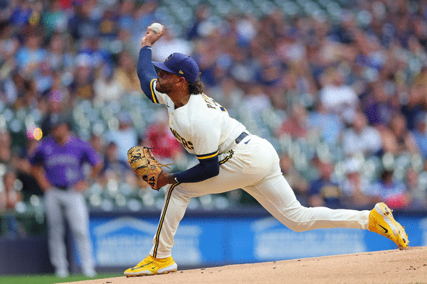 Peralta dominates for 7 innings, Brewers 2-hit Braves 1-0