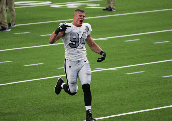 Bucs' Carl Nassib, first openly gay player to play in NFL games, announces  his retirement