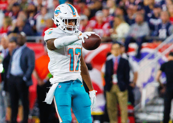 Dolphins' Jaelan Phillips, Terron Armstead out vs. Patriots