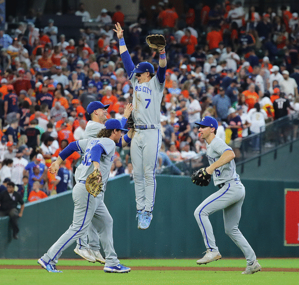 Scorching Royals complete 3-game sweep of Astros