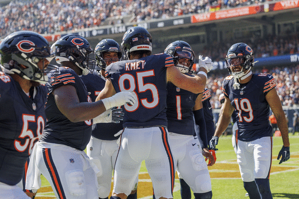 Column: On a career day for QB Justin Fields, the Chicago Bears