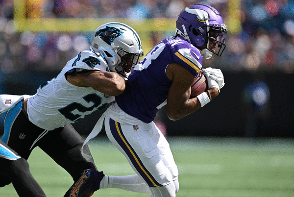 Vikings get 5 sacks, defeat Panthers 21-13