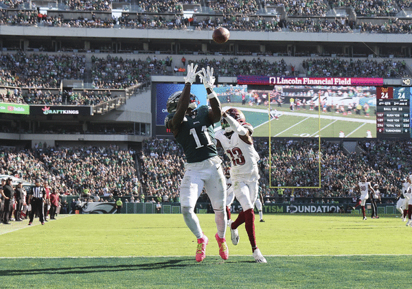 NFL made A.J. Brown change cleats at halftime Monday