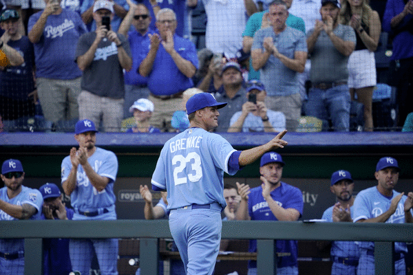 Bobby Witt Jr. becomes first Royal to reach 30-30 mark