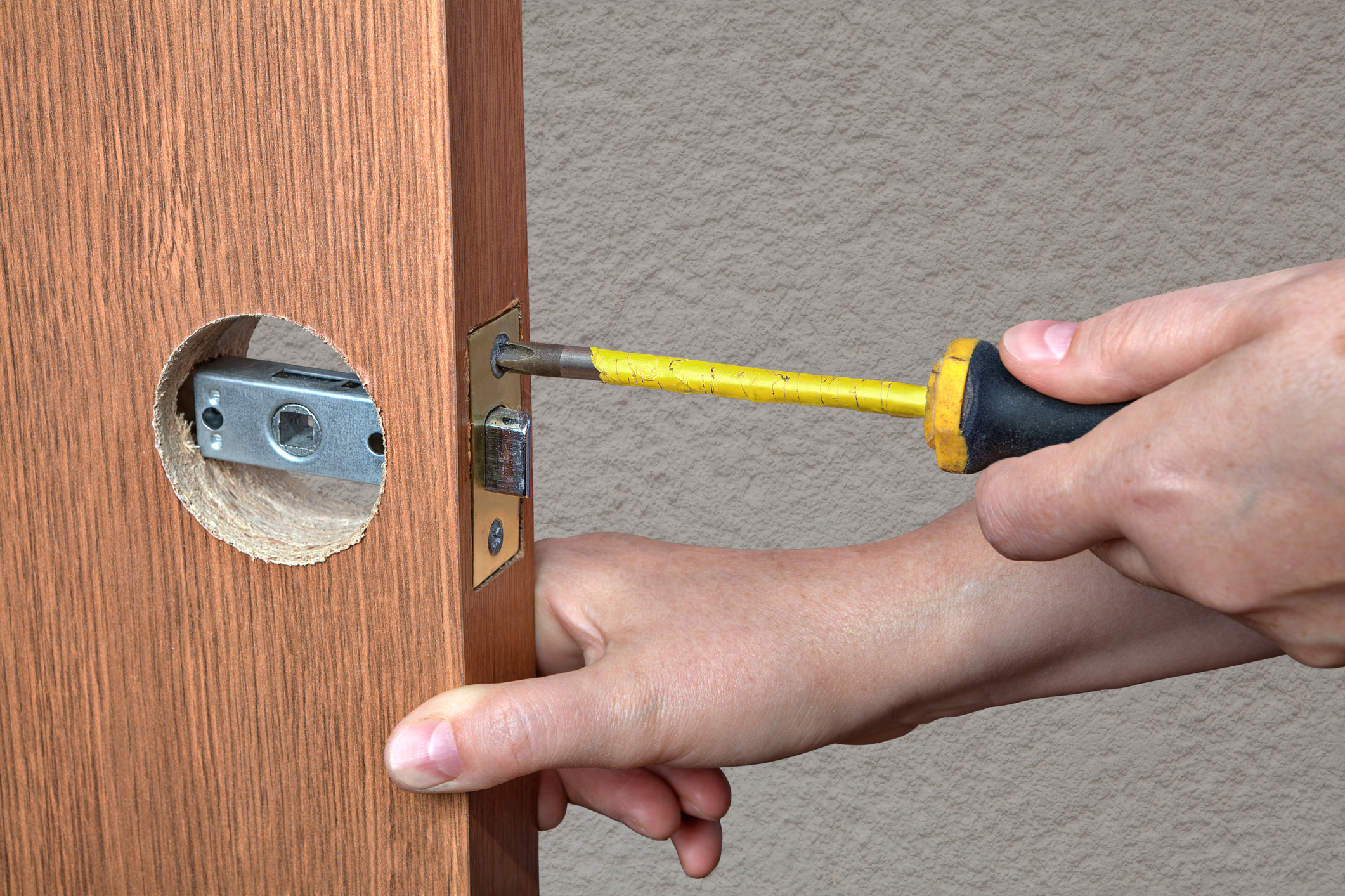 How to Replace a Door Latch