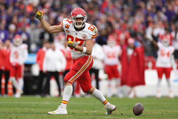 Travis Kelce ran wrong route on his diving catch. Why it worked for ...