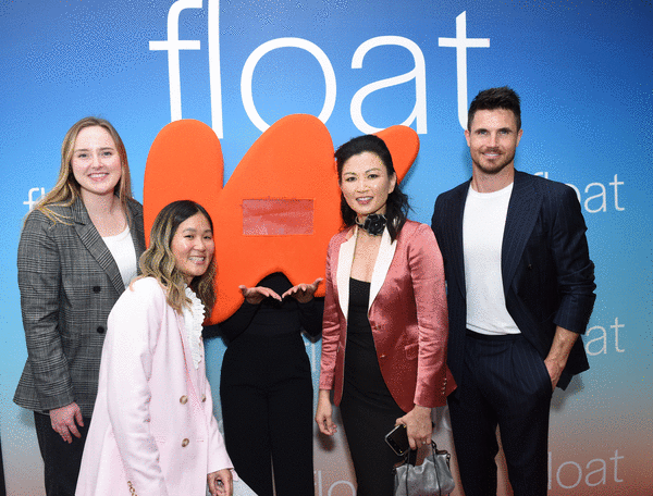 Review: Solid cast keeps 'Float' bobbing along, Entertainment News