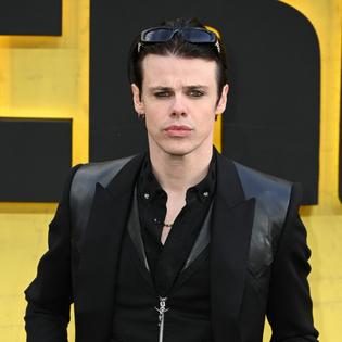 Bang Showbiz / Yungblud: Pansexual is the label that' allows me to be who I am'.