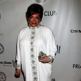 Bang Showbiz / Connie Francis hospitalised for 'extreme pain'