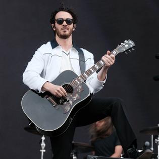 Bang Showbiz / Kevin Jonas lost most of his fortune.