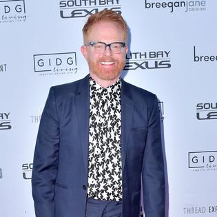 Bang Showbiz / Jesse Tyler Ferguson received criticism from the gay community