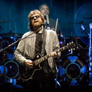 Bang Showbiz / ELO's final show looks set to go ahead