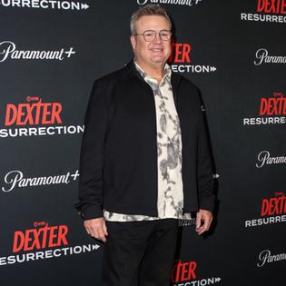 Bang Showbiz / Eric Stonestreet is good friends with Travis Kelce