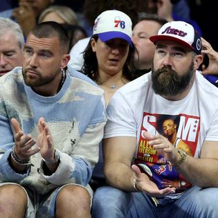 Bang Showbiz / 'He's my best friend on the planet': Jason Kelce on brother Travis