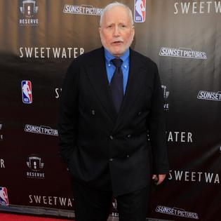Bang Showbiz / Richard Dreyfuss has viral bronchitis