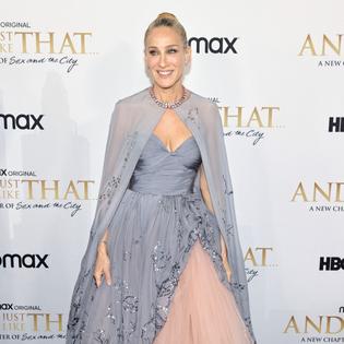 Bang Showbiz / Sarah Jessica Parker confirms Hocus Pocus 3's future