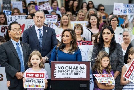 HECTOR AMEZCUA/The Sacramento Bee/TNS