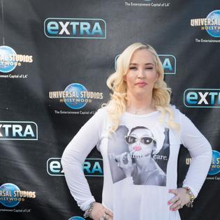 Bang Showbiz / Mama June Shannon admitted to hospital