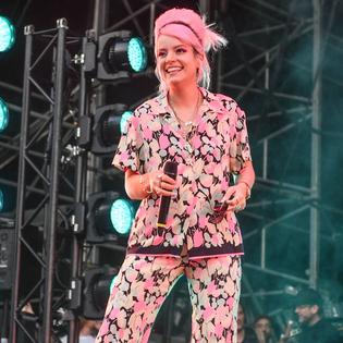 Bang Showbiz / Lily Allen has revealed one of her ex-boyfriends bullied her over her personal hygiene