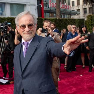 Bang Showbiz / Gremlins 3 waiting on Spielberg script approval