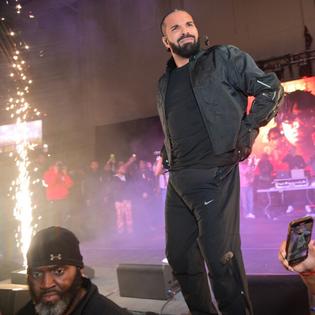 Bang Showbiz / Drake loves Amsterdam