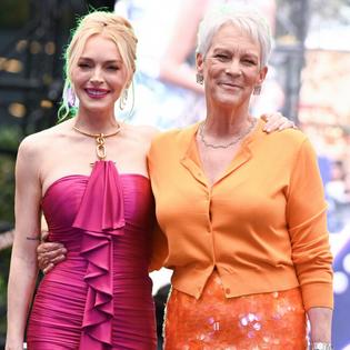 Bang Showbiz / Lindsay Lohan and Jamie Lee Curtis at Mexico City premiere of Freakier Friday