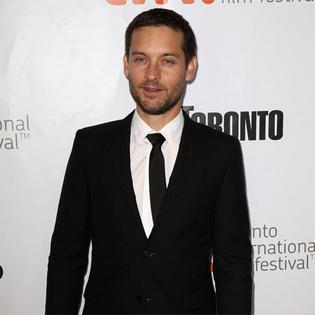 Bang Showbiz / Tobey Maguire files for joint custody of son