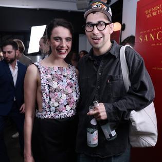 Bang Showbiz / Margaret Qualley felt 'lonely' in relationships before Jack Antonoff