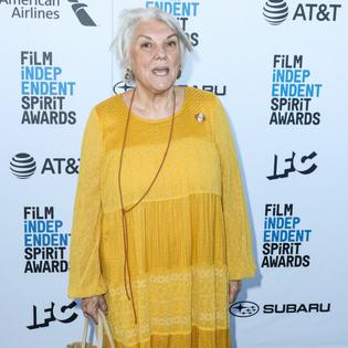 Bang Showbiz / Tyne Daly wasn't invited to her brother's wedding