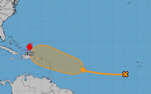 National Hurricane Center/TNS