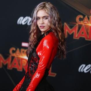 Bang Showbiz / Grimes has split from her boyfriend