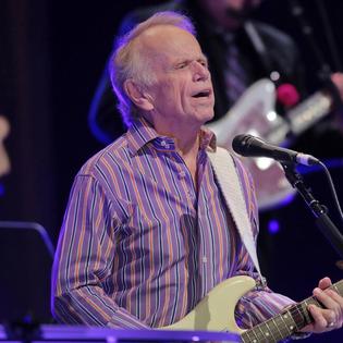 Bang Showbiz / Al Jardine has hit out at Mike Love