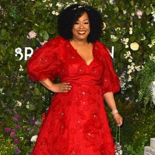 Bang Showbiz / Shonda Rhimes has expressed her doubts about AI