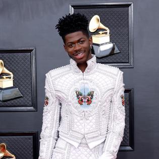 Bang Showbiz / Lil Nas X's father says the rapper is 'very remorseful' over his legal drama