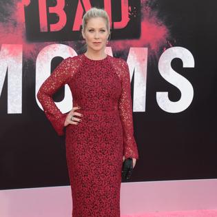 Bang Showbiz / Christina Applegate says her daughter Sadie has struggled to see her mom's MS worsen