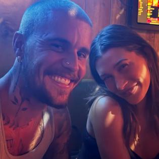Bang Showbiz / Justin Bieber has been sharing a series of affectionate photographs with his wife Hailey