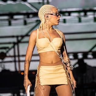 Bang Showbiz / Doja Cat pulls out of Austin City Limits festival