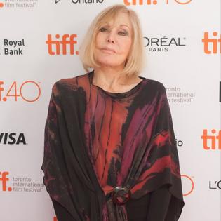 Bang Showbiz / Kim Novak fears social media and AI are trying to 'remake women'