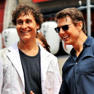 Bang Showbiz / Doug Liman and Tom Cruise hope to make a movie in space.