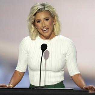 Bang Showbiz / Savannah Chrisley tried to get her brother into rehab