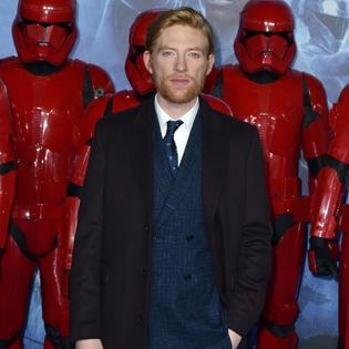 Bang Showbiz / Domhnall Gleeson is starring in The Paper