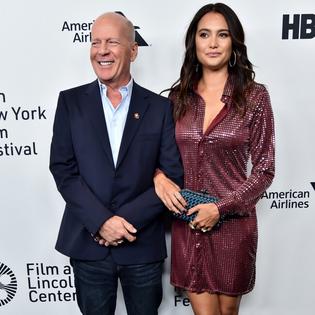 Bang Showbiz / Bruce Willis can no longer communicate with wife Emma