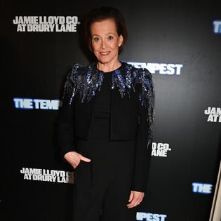 Bang Showbiz / Sigourney Weaver won't watch the new Alien TV series by herself