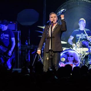 Bang Showbiz / Morrissey axes concerts over assassination threat