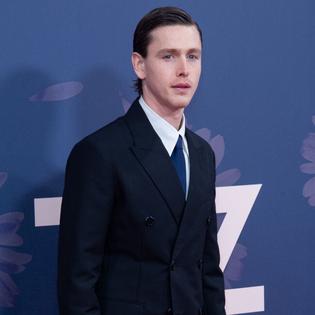 Bang Showbiz / Harris Dickinson was humiliated by a 'w*****' co-star early in his career who mocked his working-class background