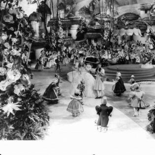 Bang Showbiz / One of the original Munchkins has died
