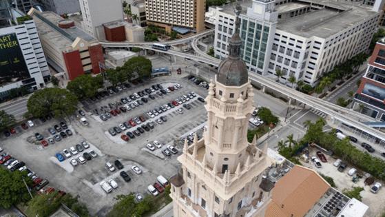 PHOTO BY AL DIAZ/Miami Herald/TNS